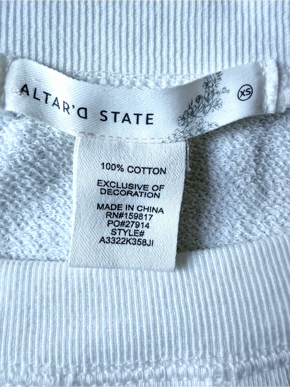 Altar'd State White Lace-Trim Cropped Sweatshirt. Boho, Coastal, Cottagecore 🤍🤍 - Picture 7 of 8